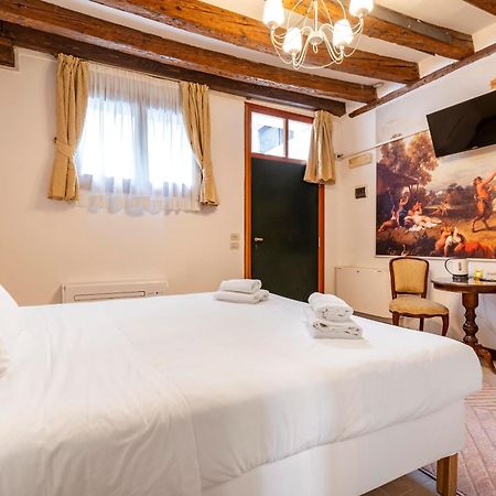 Residenza Centopietre - Dorsoduro By Wonderful Italy Veneza Exterior foto