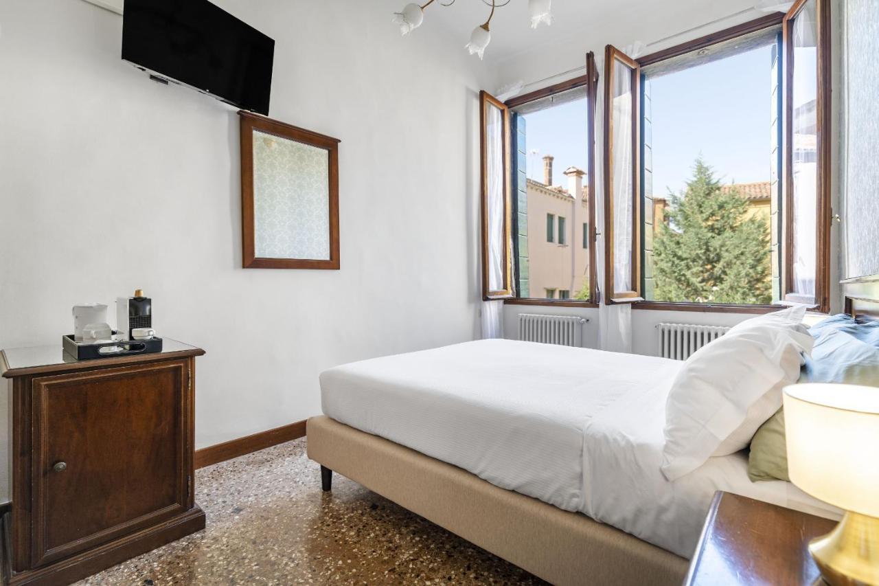 Residenza Centopietre - Dorsoduro By Wonderful Italy Veneza Exterior foto