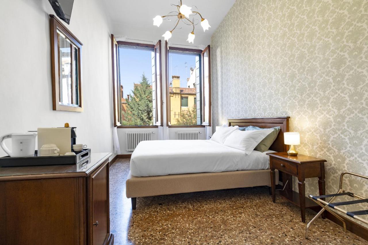 Residenza Centopietre - Dorsoduro By Wonderful Italy Veneza Exterior foto