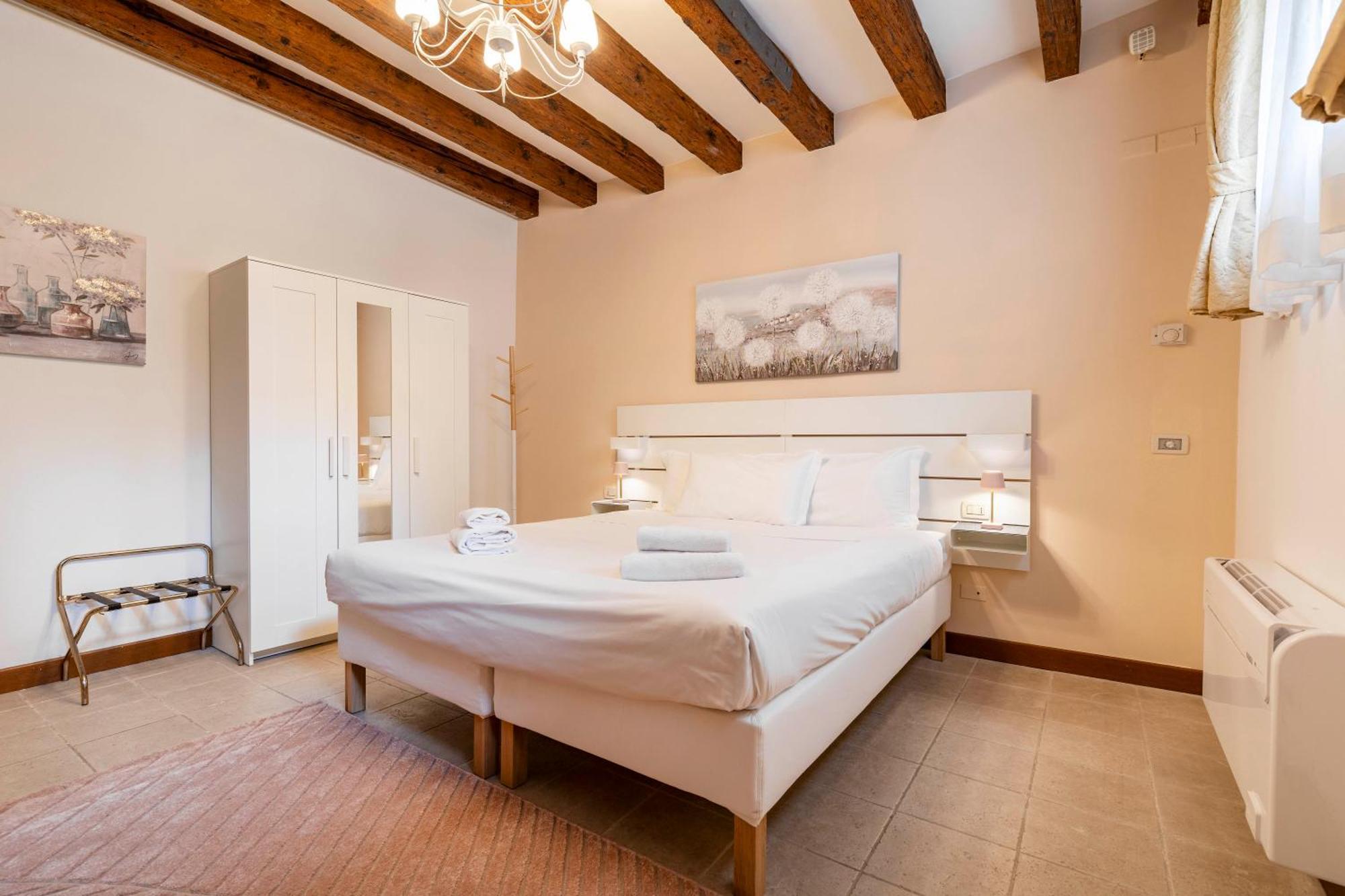 Residenza Centopietre - Dorsoduro By Wonderful Italy Veneza Exterior foto